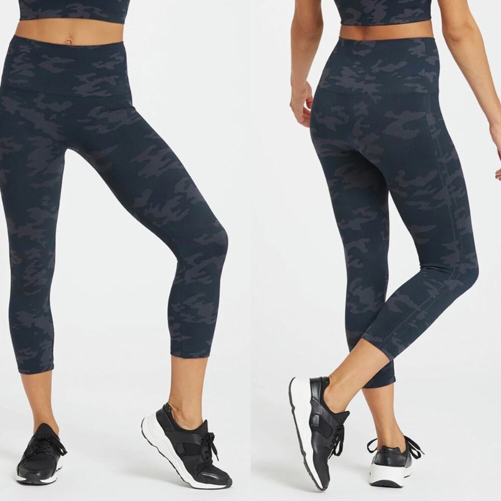 SPANX Look at Me Now Seamless Cropped Leggings Size XL